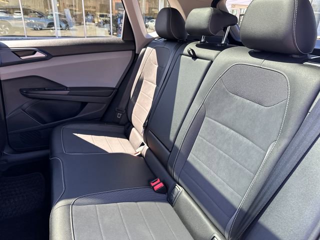 Certified 2024 Volkswagen Taos SE AWD/4WD image 31