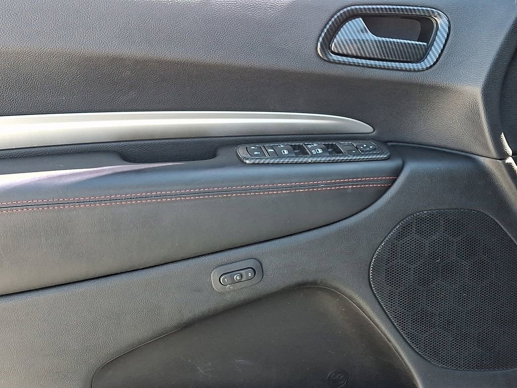 Used 2015 Dodge Durango R/T w/ Technology Group AWD/4WD image 15