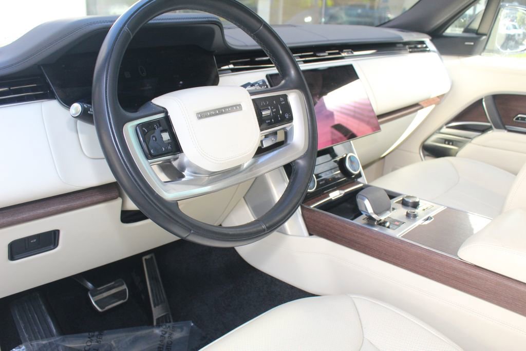 Used 2023 Land Rover Range Rover SE AWD/4WD image 15