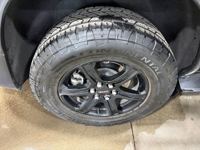 Used 2023 GMC Acadia AT4 w/ Trailering Package image 18