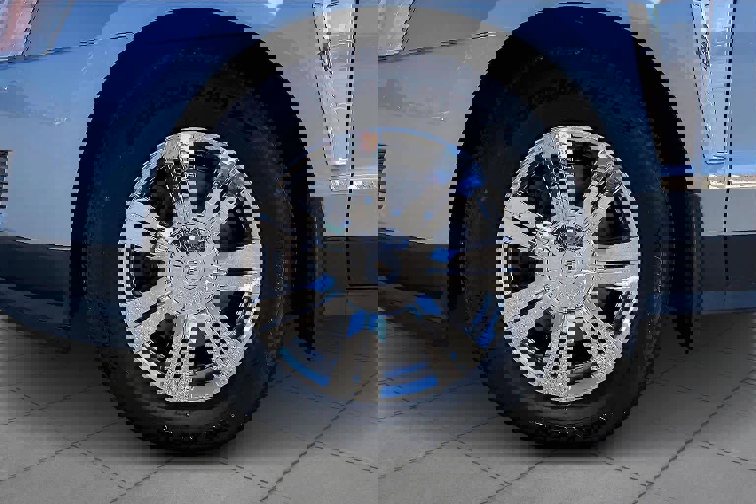 Used 2014 Cadillac SRX Luxury w/ Driver Awareness Package image 10