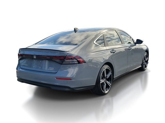 Used 2024 Honda Accord Sport image 4
