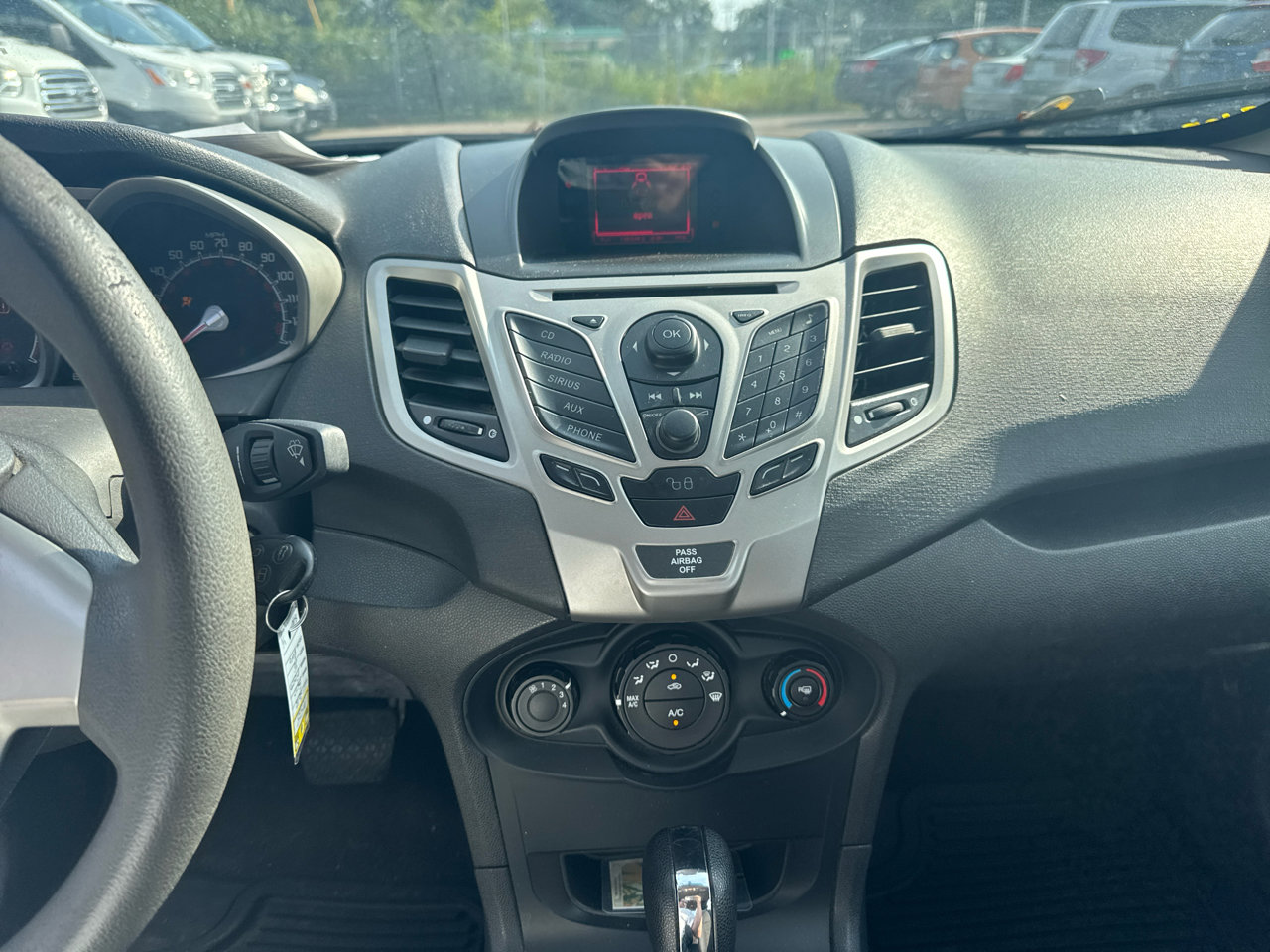 Used 2012 Ford Fiesta SE image 10