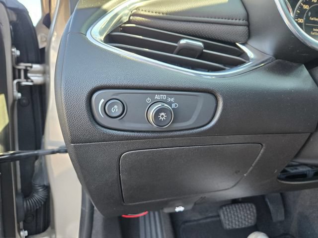 Used 2024 Chevrolet Malibu LT FWD image 18