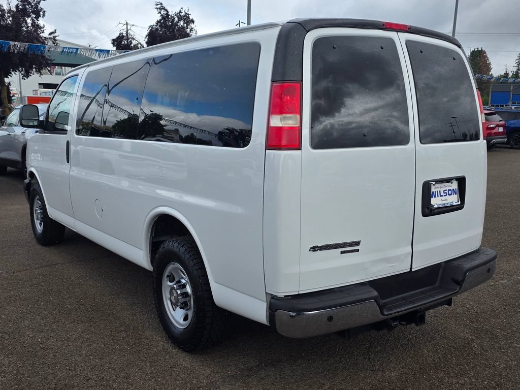 Used 2014 Chevrolet Express 3500 LT w/ LT Preferred Equipment Group RWD image 2