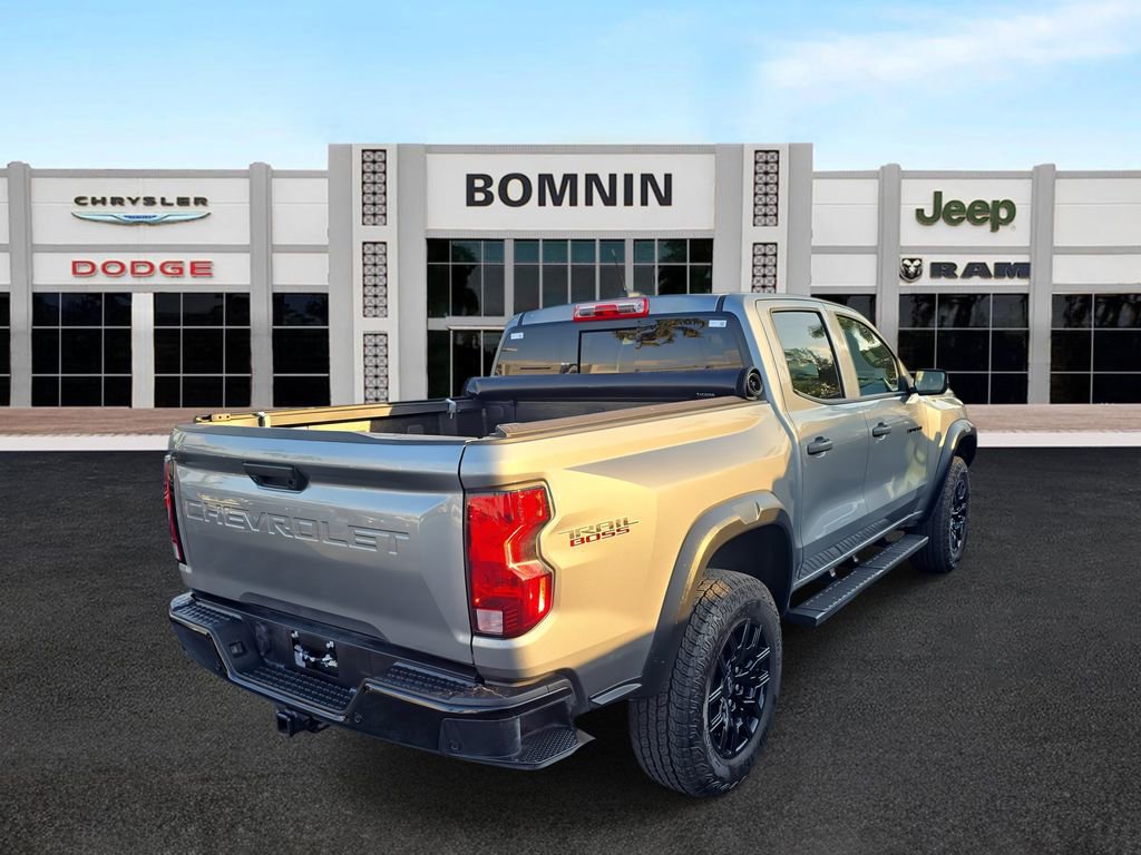 Used 2025 Chevrolet Colorado Trail Boss AWD/4WD image 3