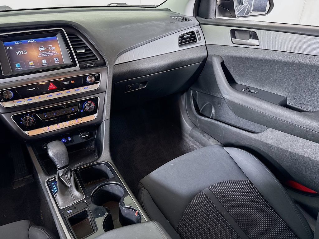 Used 2019 Hyundai Sonata SE FWD image 21