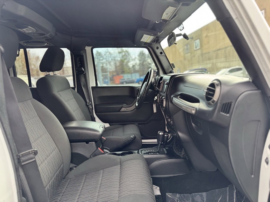 Used 2011 Jeep Wrangler Unlimited Sport image 13