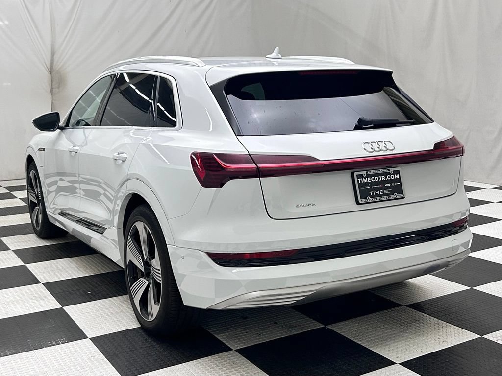 Used 2019 Audi e-tron Prestige w/ Prestige Package AWD/4WD image 5