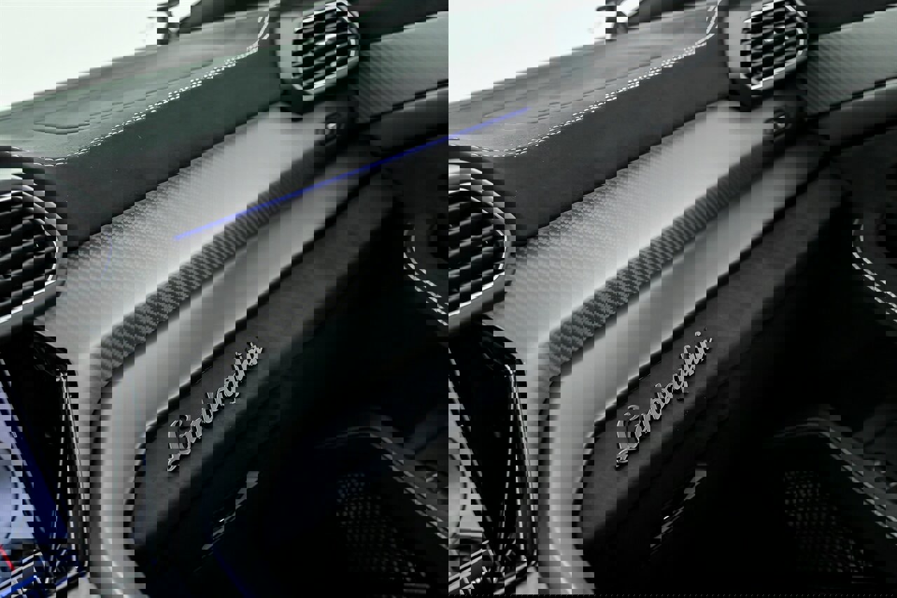 Used 2024 Lamborghini Urus Performante image 40