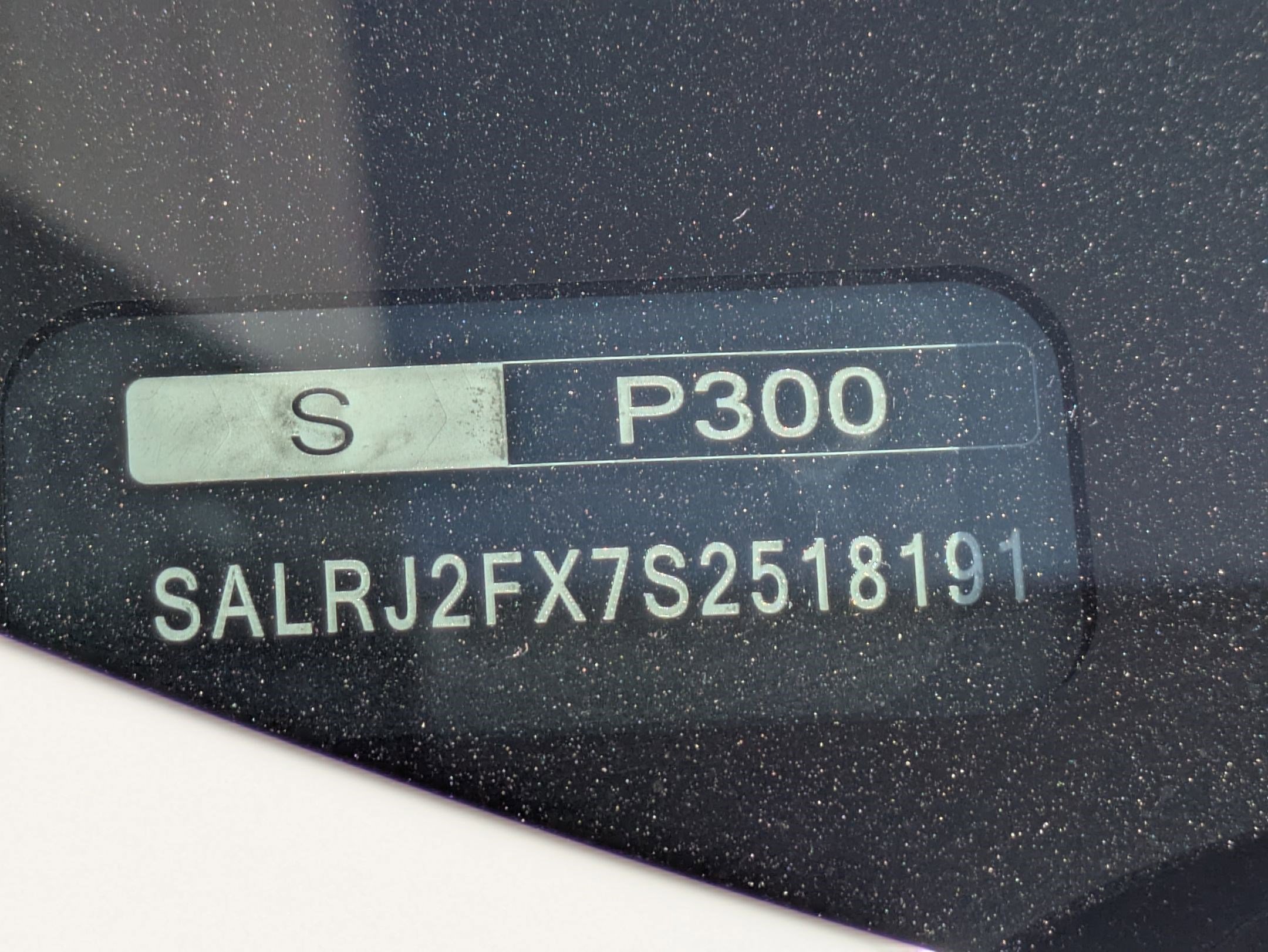 New 2025 Land Rover Discovery S image 19