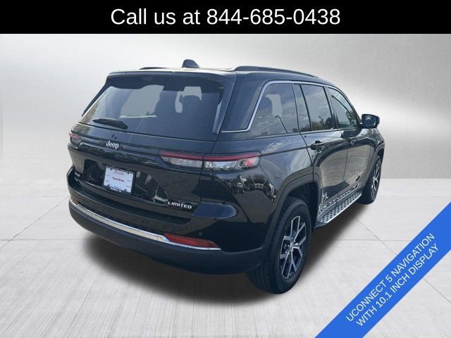 Used 2024 Jeep Grand Cherokee Limited w/ Luxury Tech Group II image 5