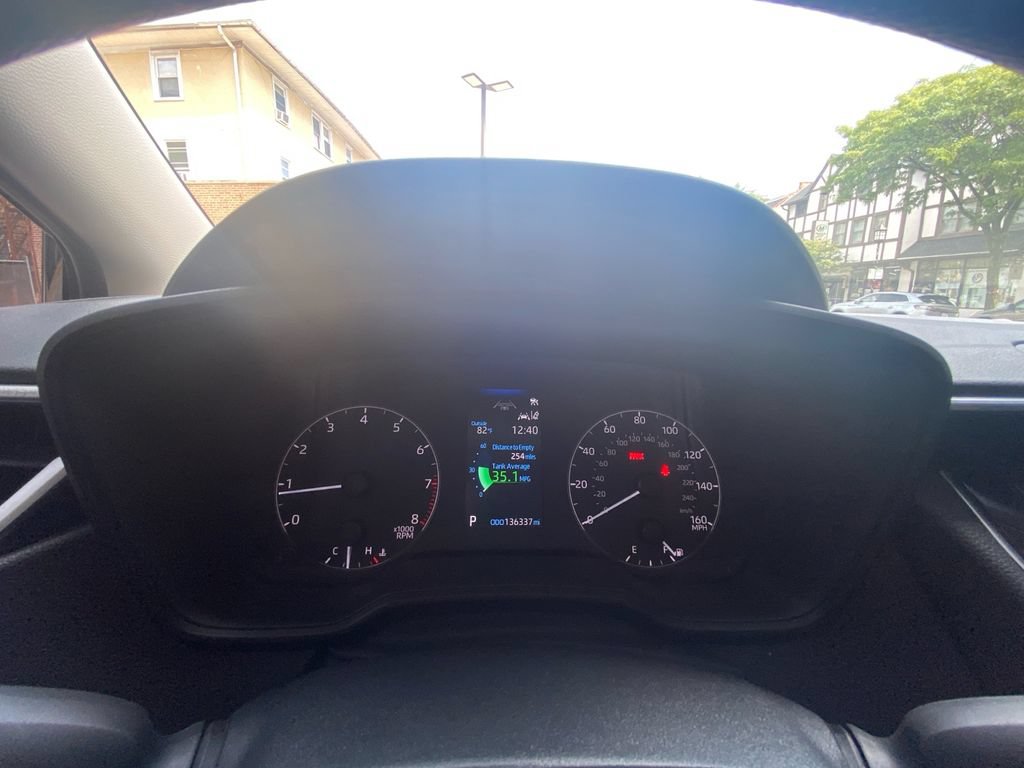 Used 2024 Toyota Corolla LE FWD image 16
