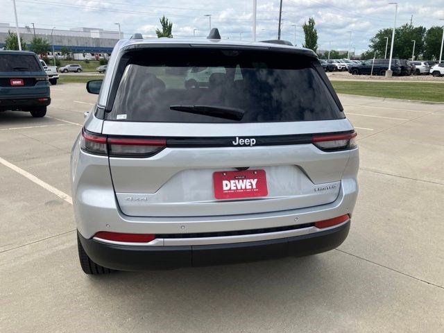 New 2026 Jeep Grand Cherokee Limited w/ Luxury Tech Group II AWD/4WD image 7
