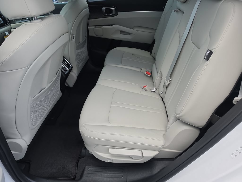 New 2026 Kia Sorento S FWD image 16