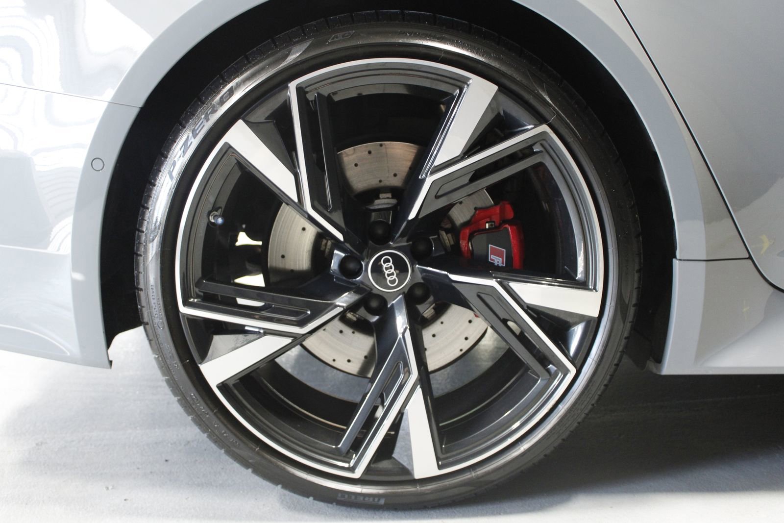 Used 2021 Audi RS 6 image 22