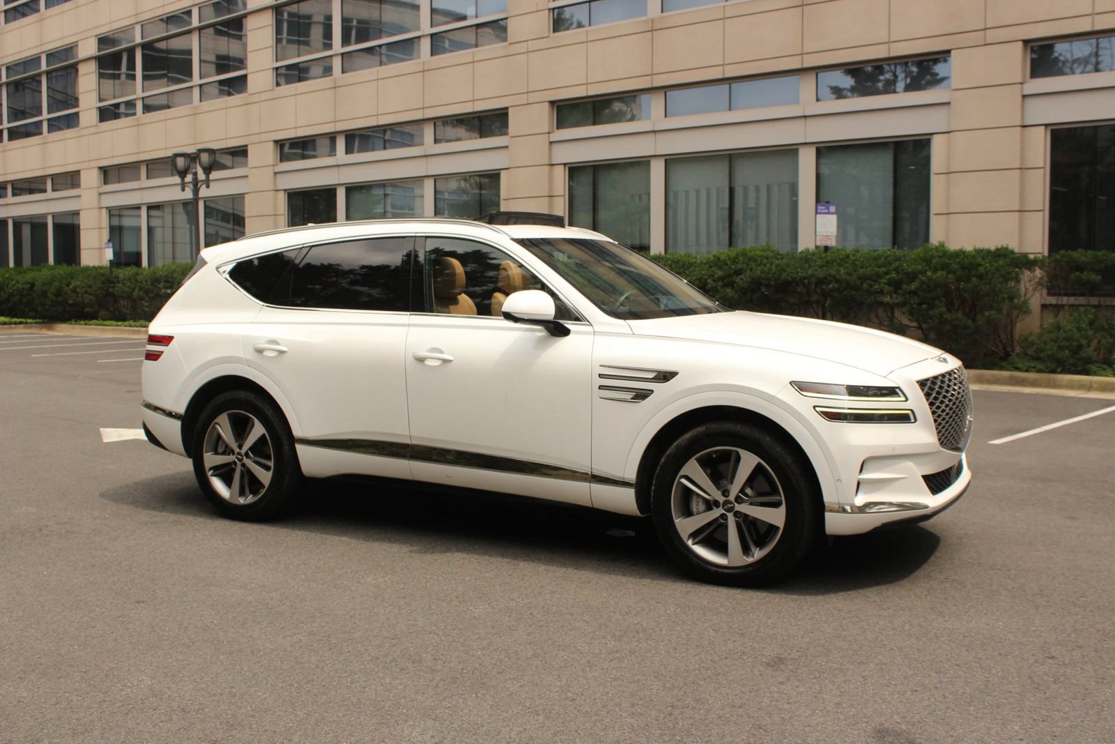 Used 2024 Genesis GV80 3.5T Advanced w/ Advanced Package AWD/4WD image 2