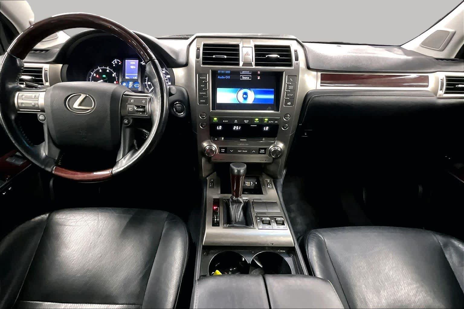 Used 2017 Lexus GX 460 Premium w/ Premium Package AWD/4WD image 15