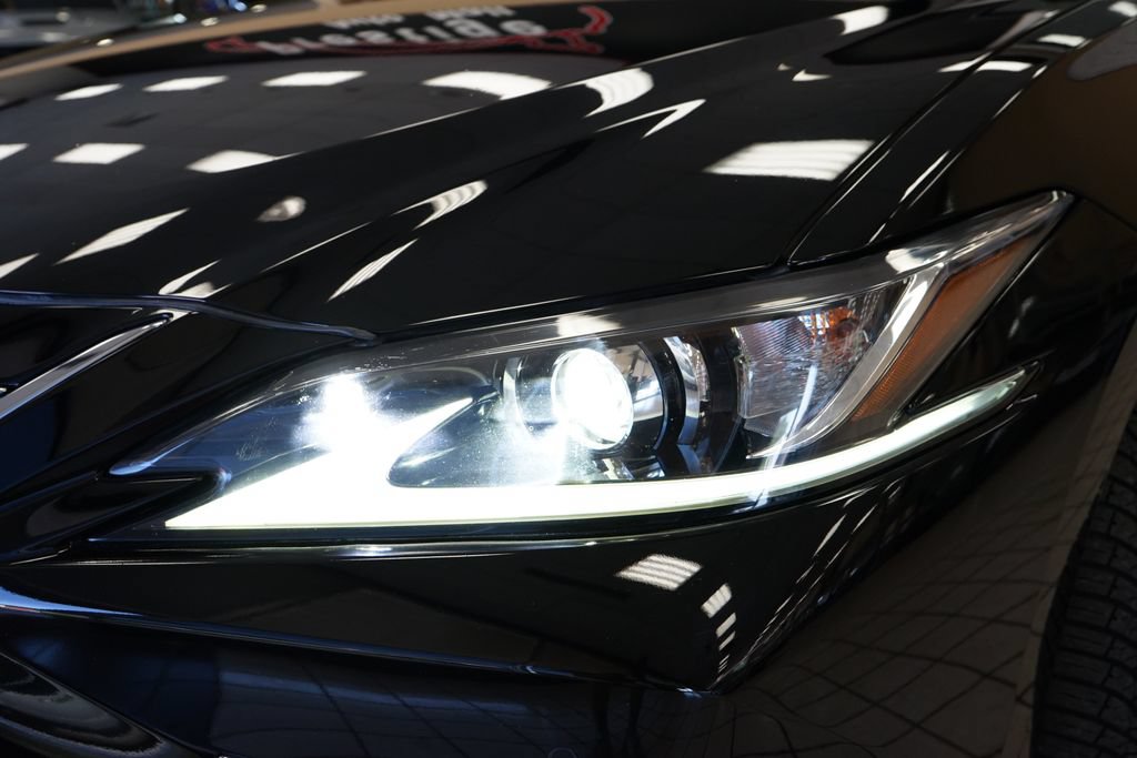 Used 2021 Lexus ES 250 w/ Premium Package AWD/4WD image 22