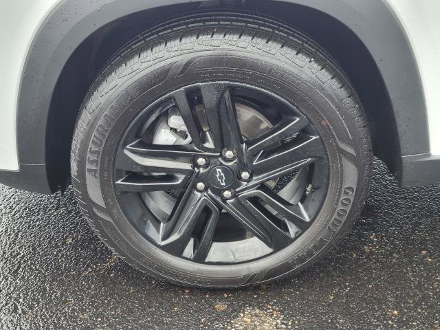 Used 2024 Chevrolet Trax ACTIV w/ Sunroof Package image 5