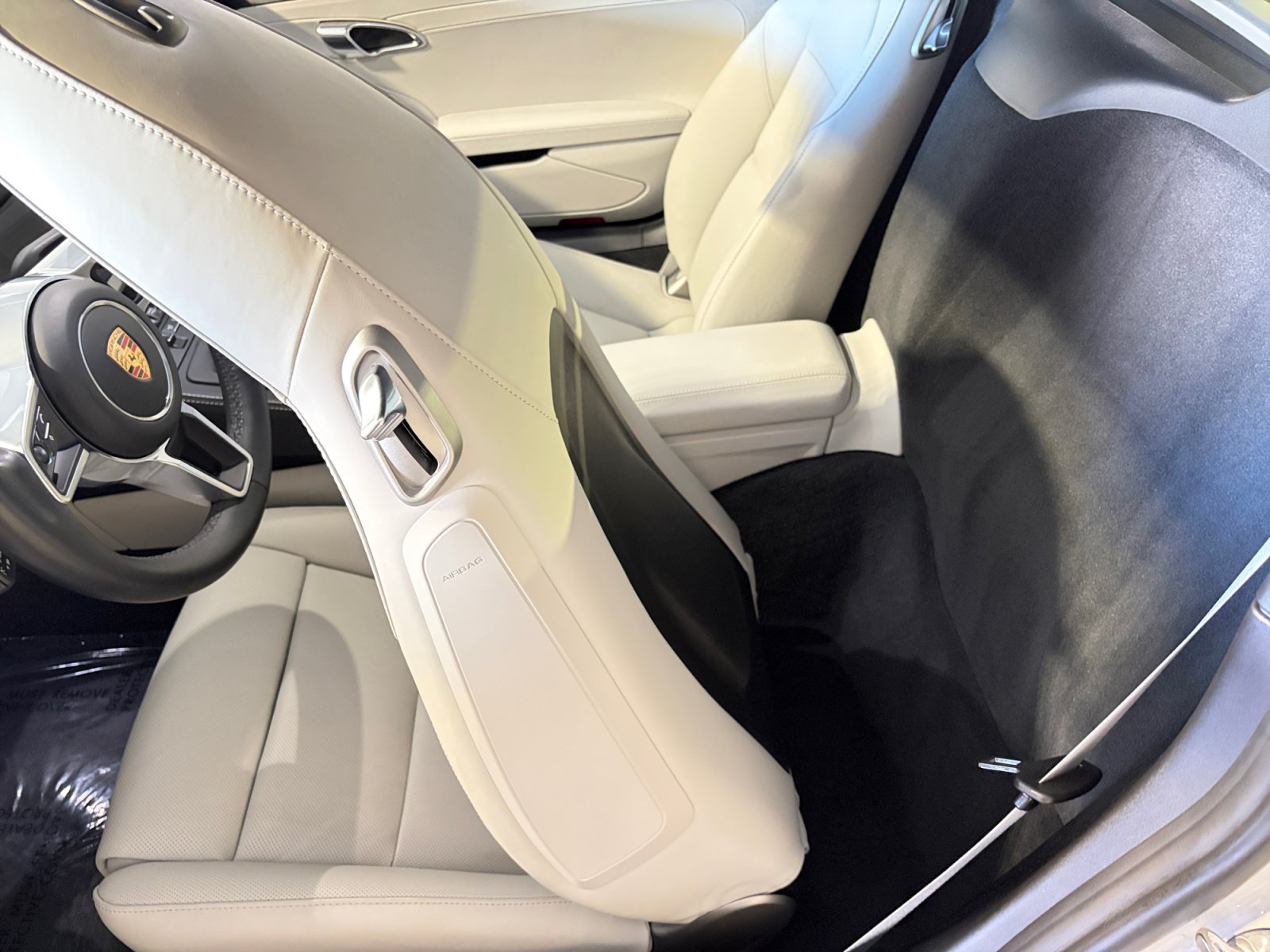 Certified 2024 Porsche 718 Cayman RWD image 34
