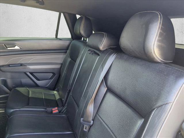 Used 2022 Volkswagen Atlas Cross Sport SE image 17