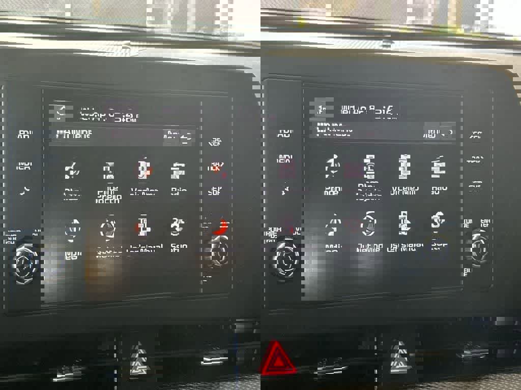 Certified 2023 Kia Sportage LX image 18