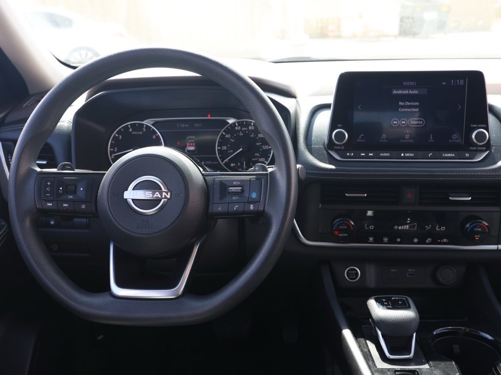 Used 2023 Nissan Rogue SV image 22