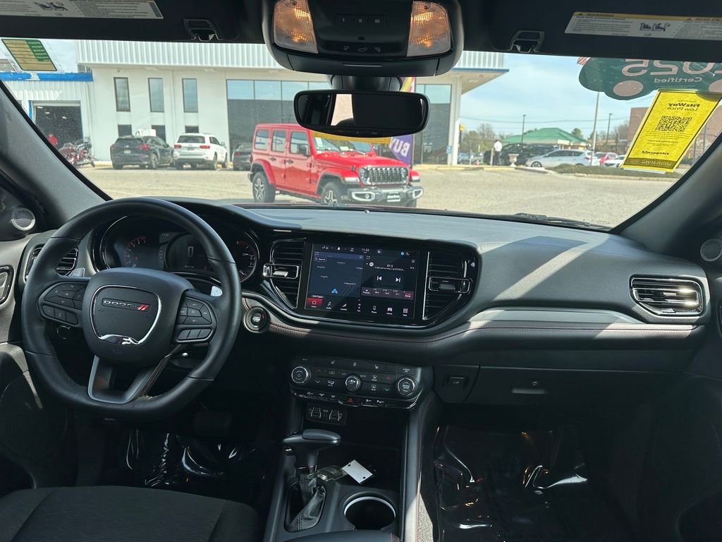 Used 2025 Dodge Durango GT image 11