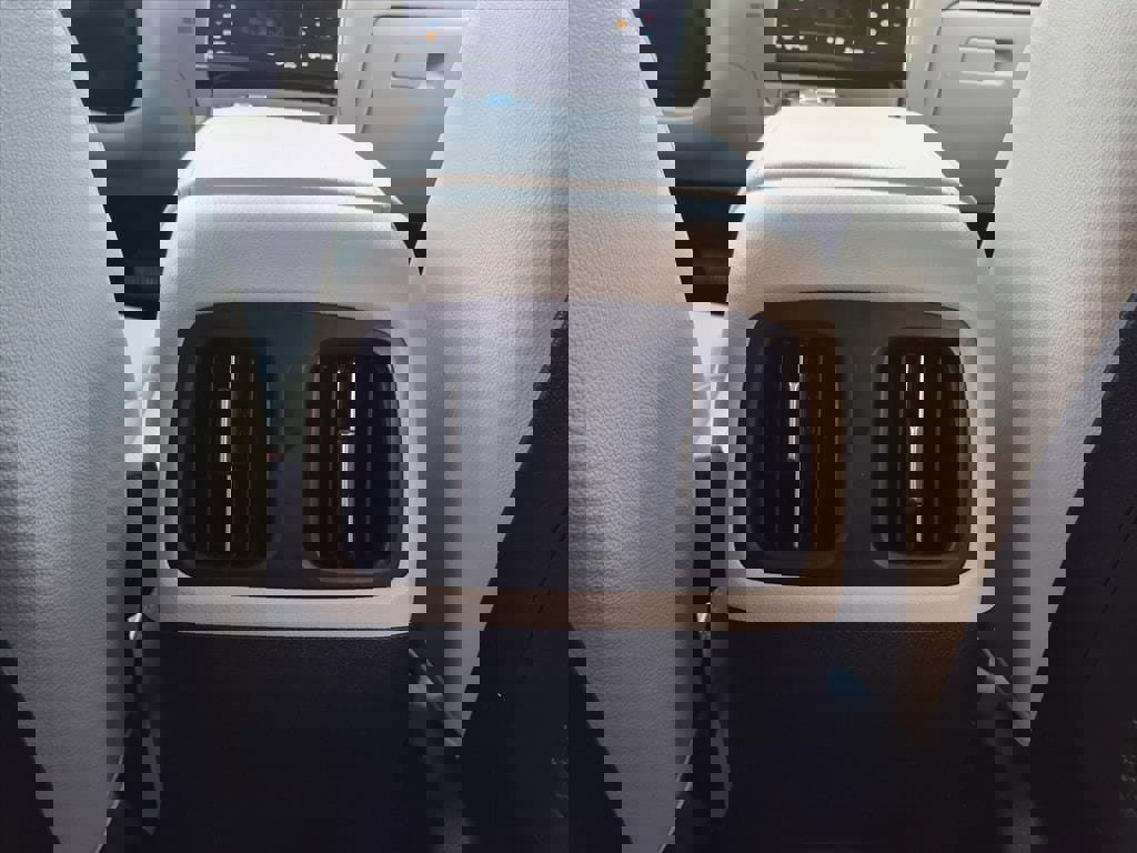 Used 2022 Hyundai Tucson Limited image 25