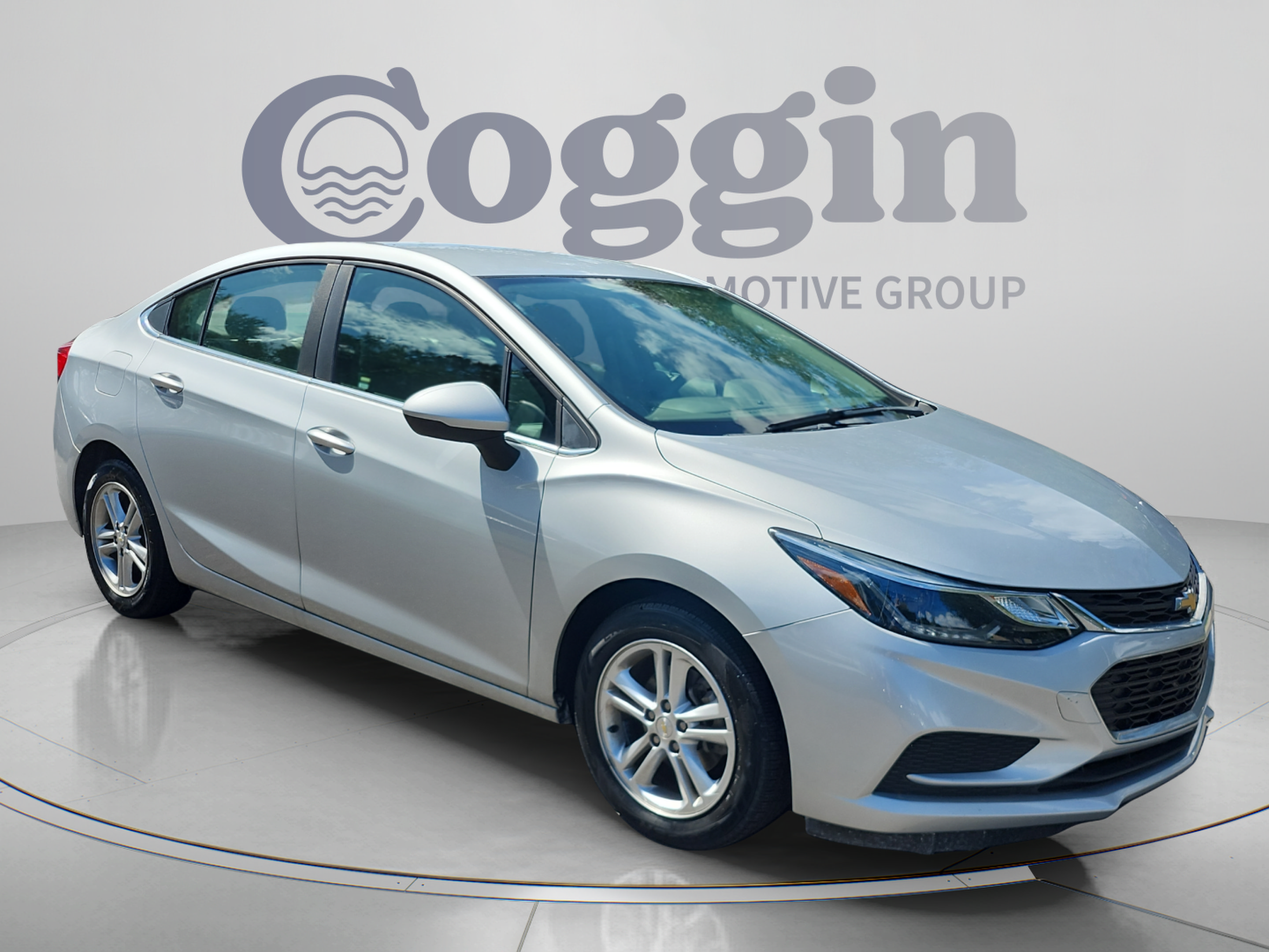Used 2017 Chevrolet Cruze LT FWD image 7