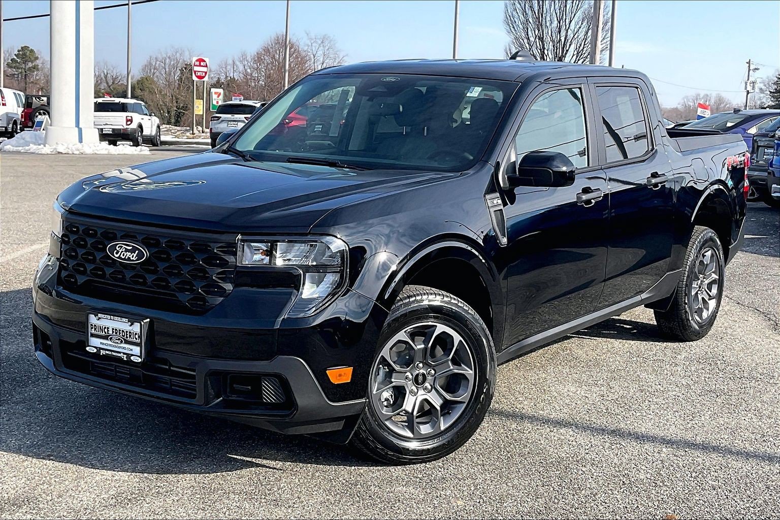 New 2026 Ford Maverick XLT w/ XLT Luxury Package AWD/4WD image 2