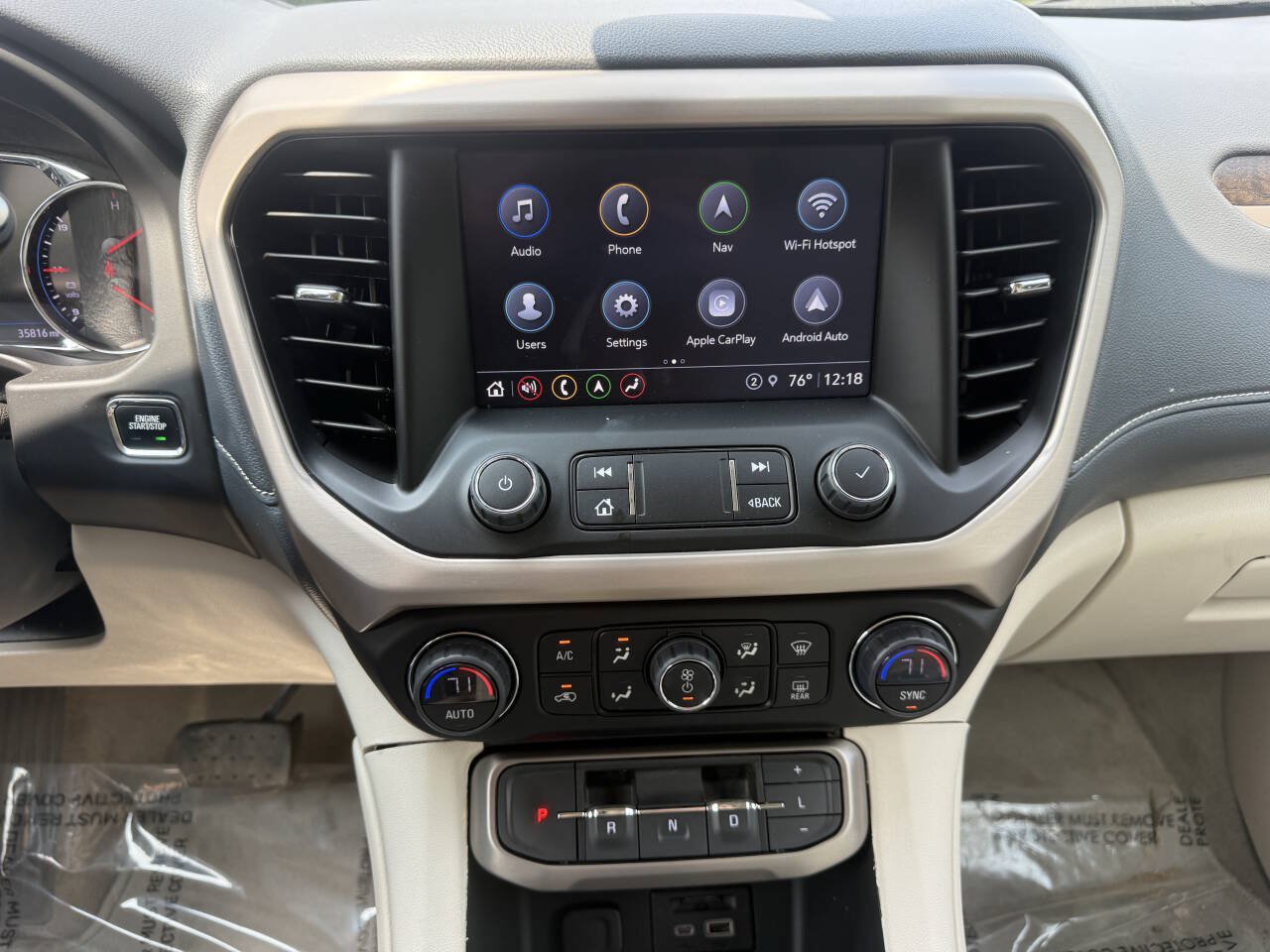 Used 2023 GMC Acadia Denali AWD/4WD image 16
