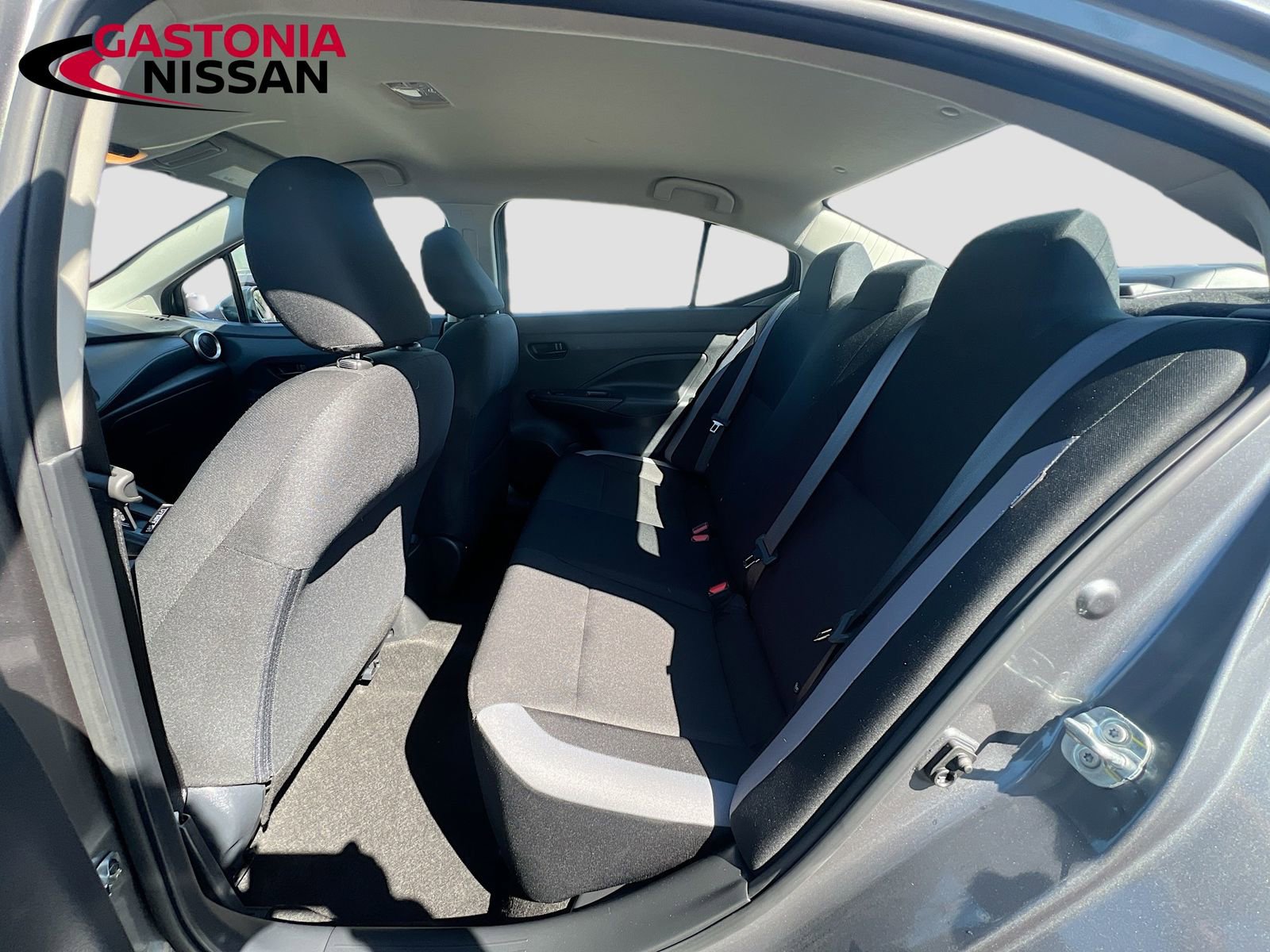 Used 2025 Nissan Versa S w/ Trunk Package image 31
