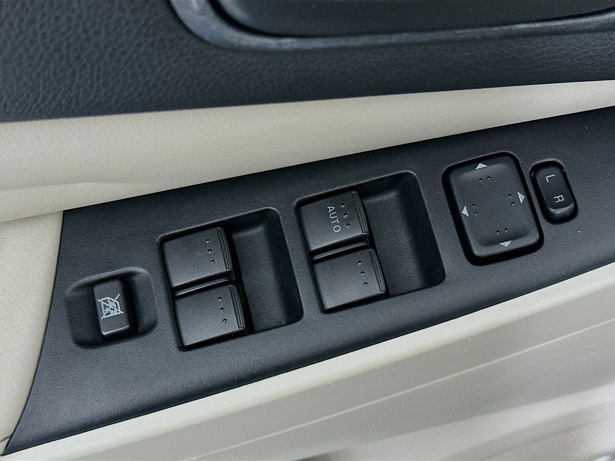 Used 2012 MAZDA CX-7 i Sport w/ Convenience Pkg image 15