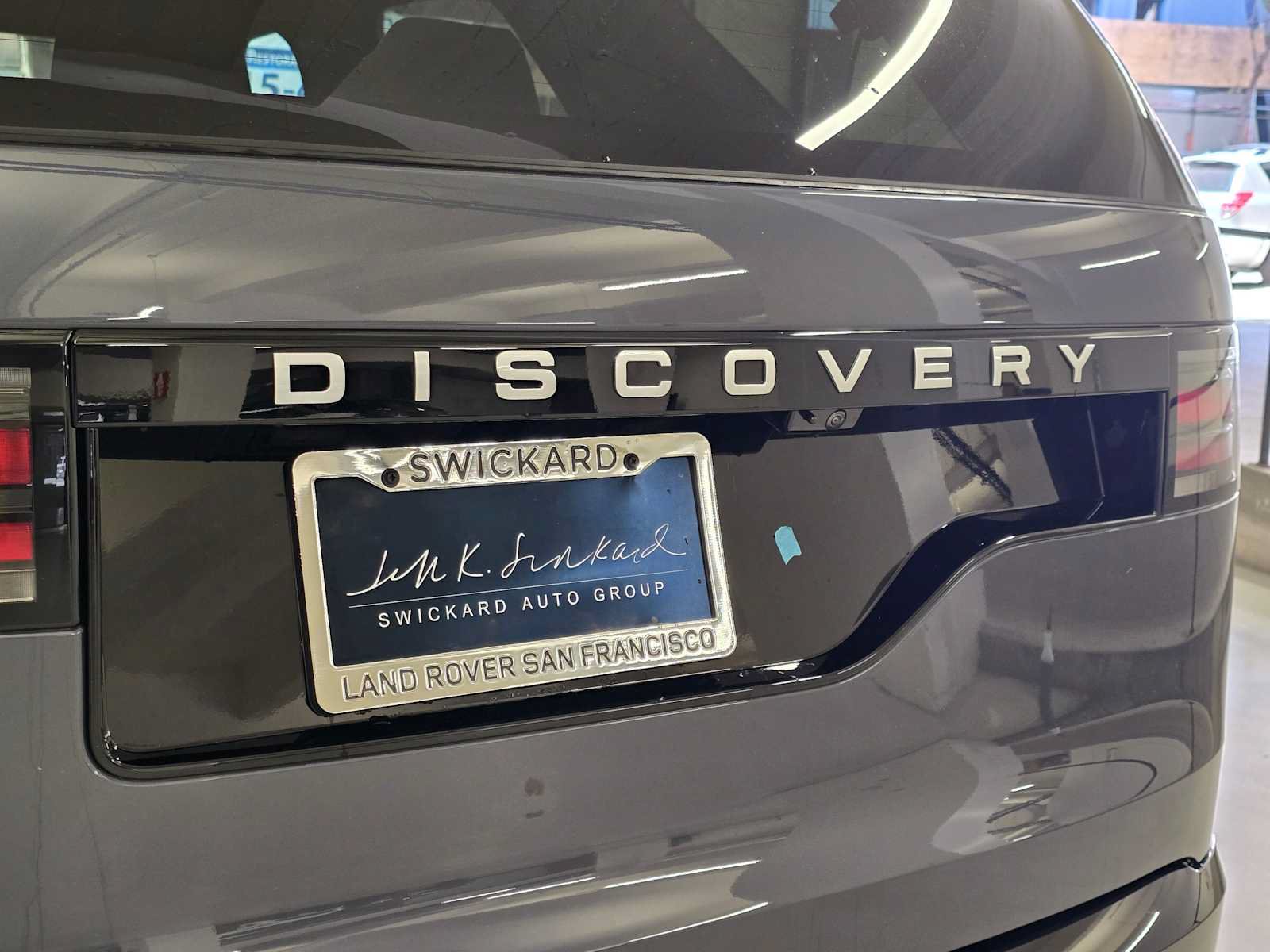 New 2026 Land Rover Discovery Limited Edition AWD/4WD image 13