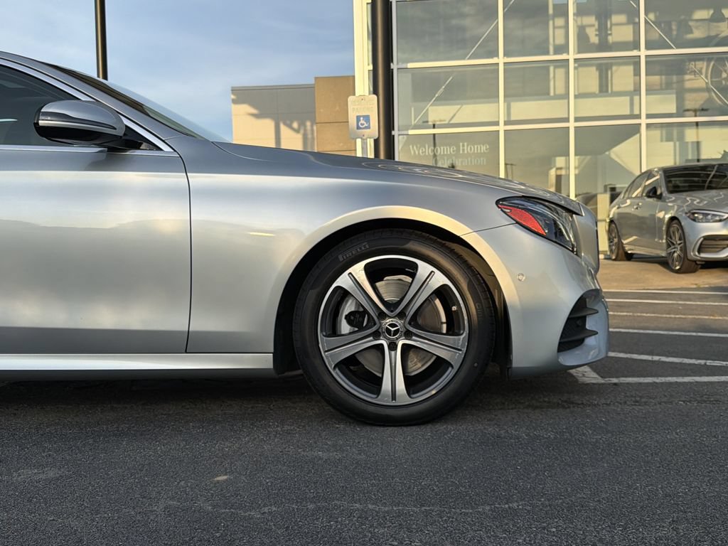 Used 2018 Mercedes-Benz E 300 image 9