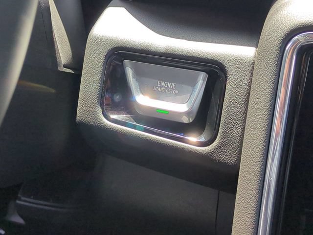 New 2026 GMC Yukon Elevation AWD/4WD image 17