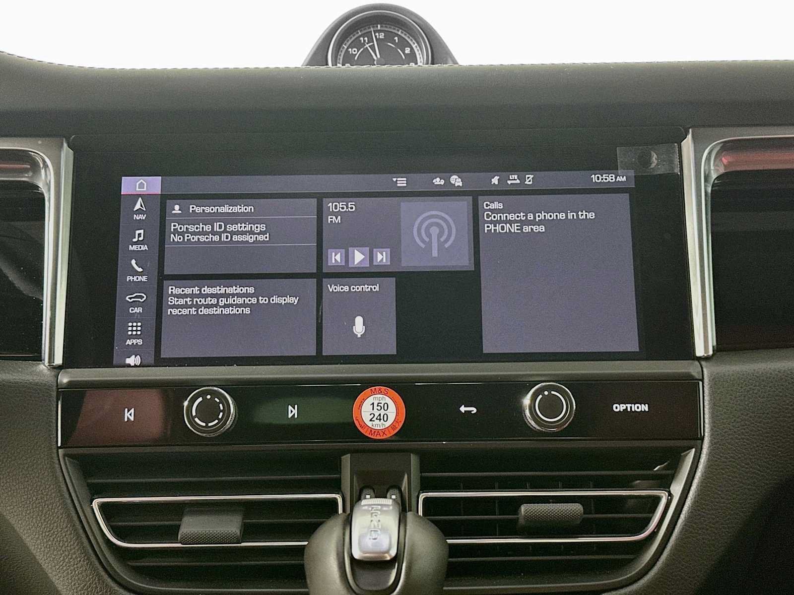 Certified 2026 Porsche Macan AWD/4WD image 17