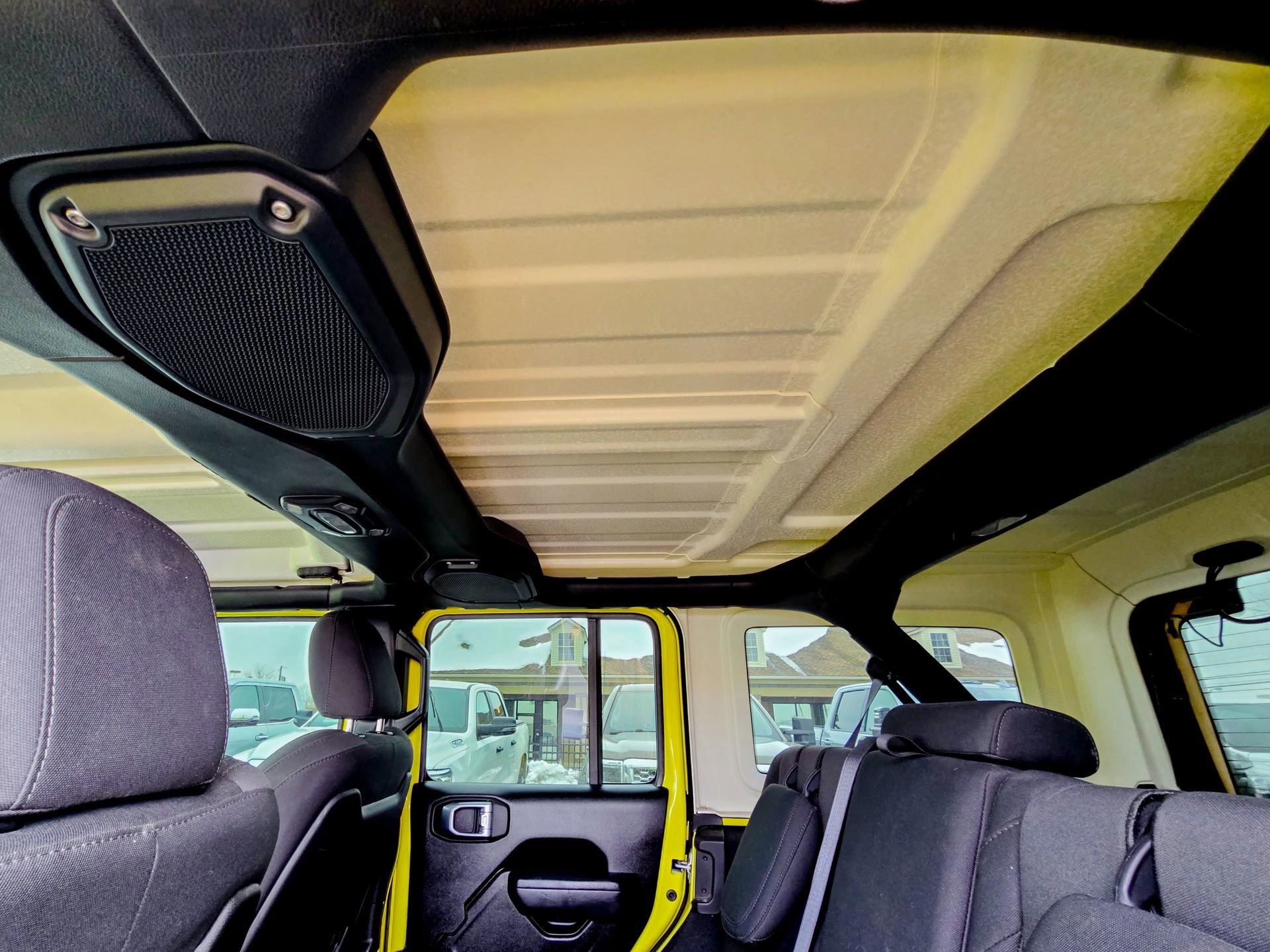 Used 2022 Jeep Wrangler Unlimited Rubicon 4xe w/ Safety Group image 14