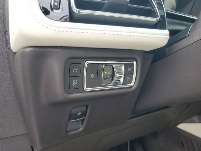 Used 2023 Lincoln Nautilus Black Label w/ Class II Trailer Tow Package image 11