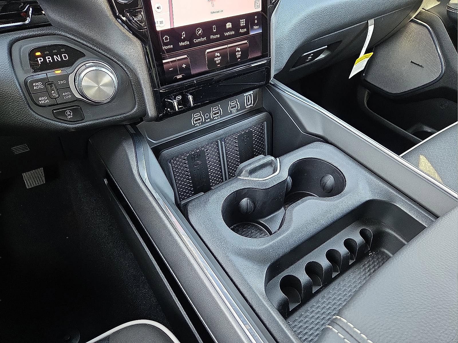 New 2026 RAM 1500 Laramie w/ Night Edition AWD/4WD image 25