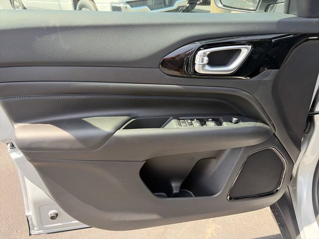 New 2026 Jeep Compass Latitude AWD/4WD image 15
