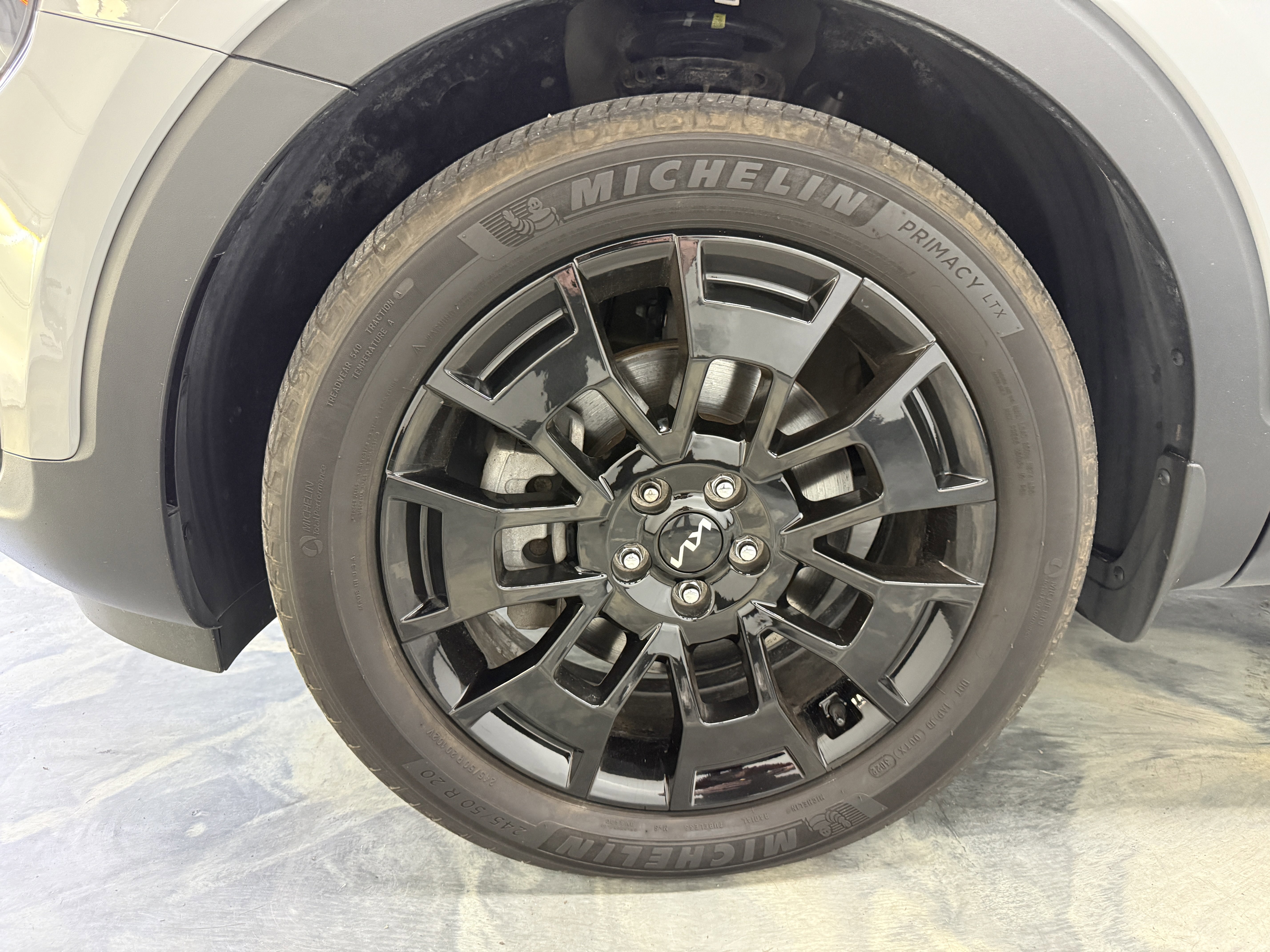 Used 2022 Kia Telluride SX image 36