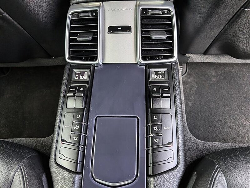 Used 2012 Porsche Panamera S RWD image 26