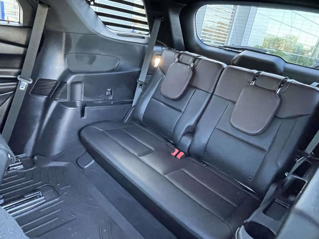 Certified 2022 Ford Explorer Platinum w/ Equipment Group 601A image 12