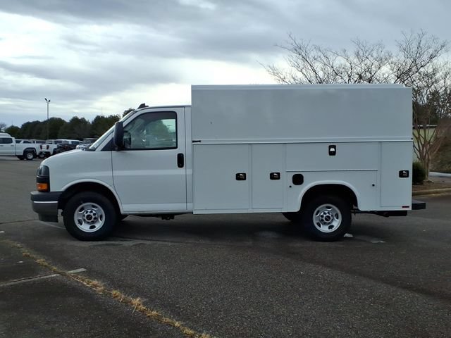 New 2025 GMC Savana 3500 w/ Power Convenience Package RWD image 28