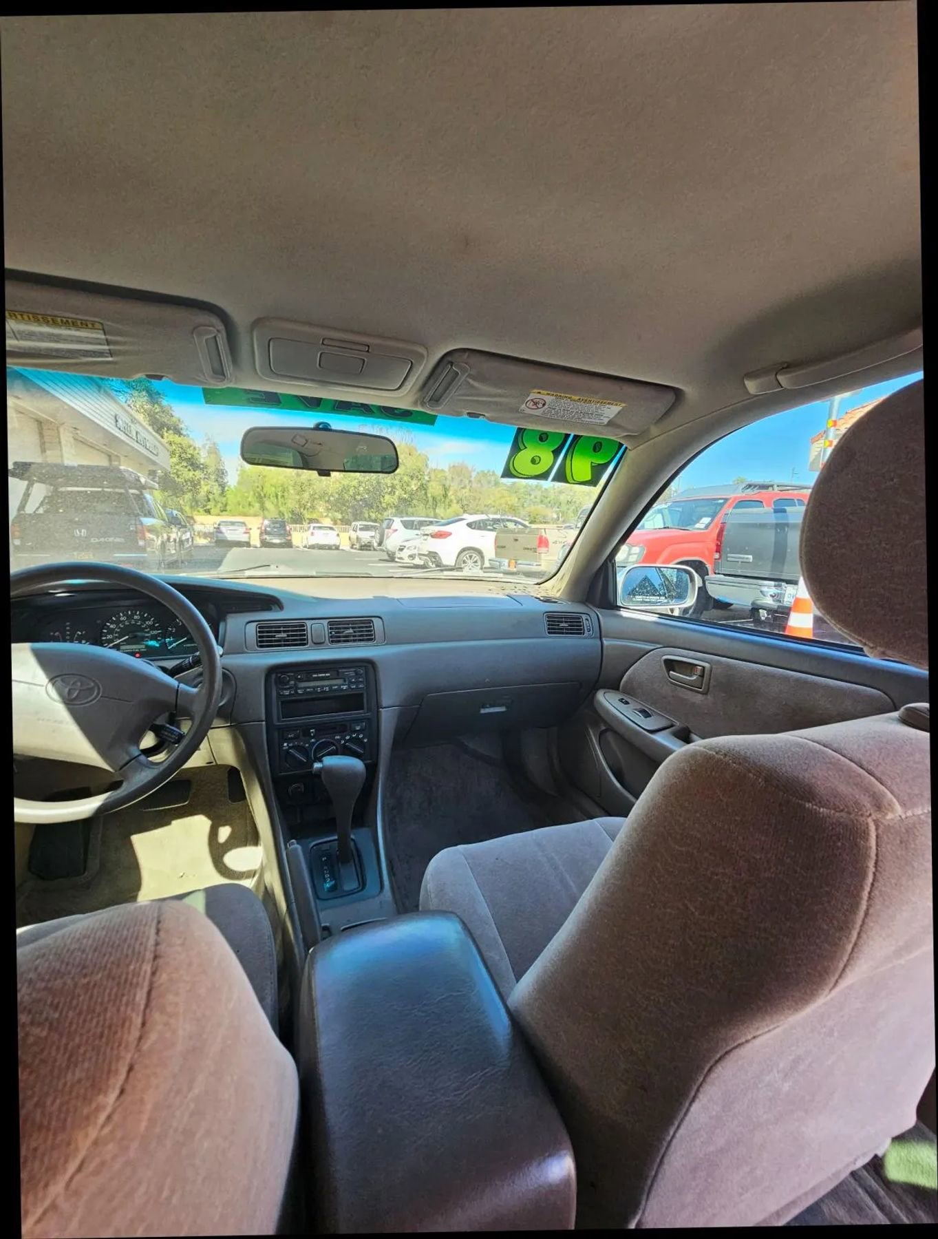 Used 1998 Toyota Camry LE FWD image 31