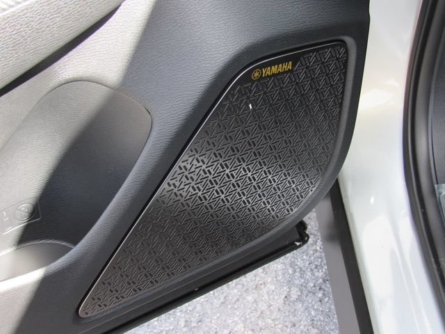 New 2026 Mitsubishi Outlander SE FWD image 21