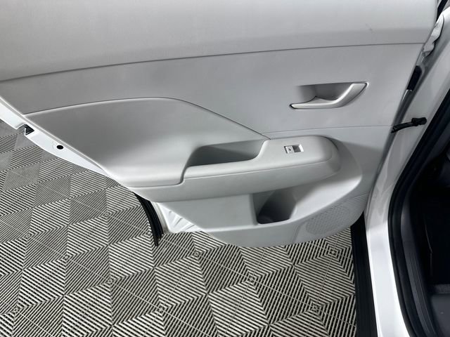 Used 2024 Hyundai Kona SE AWD/4WD image 14
